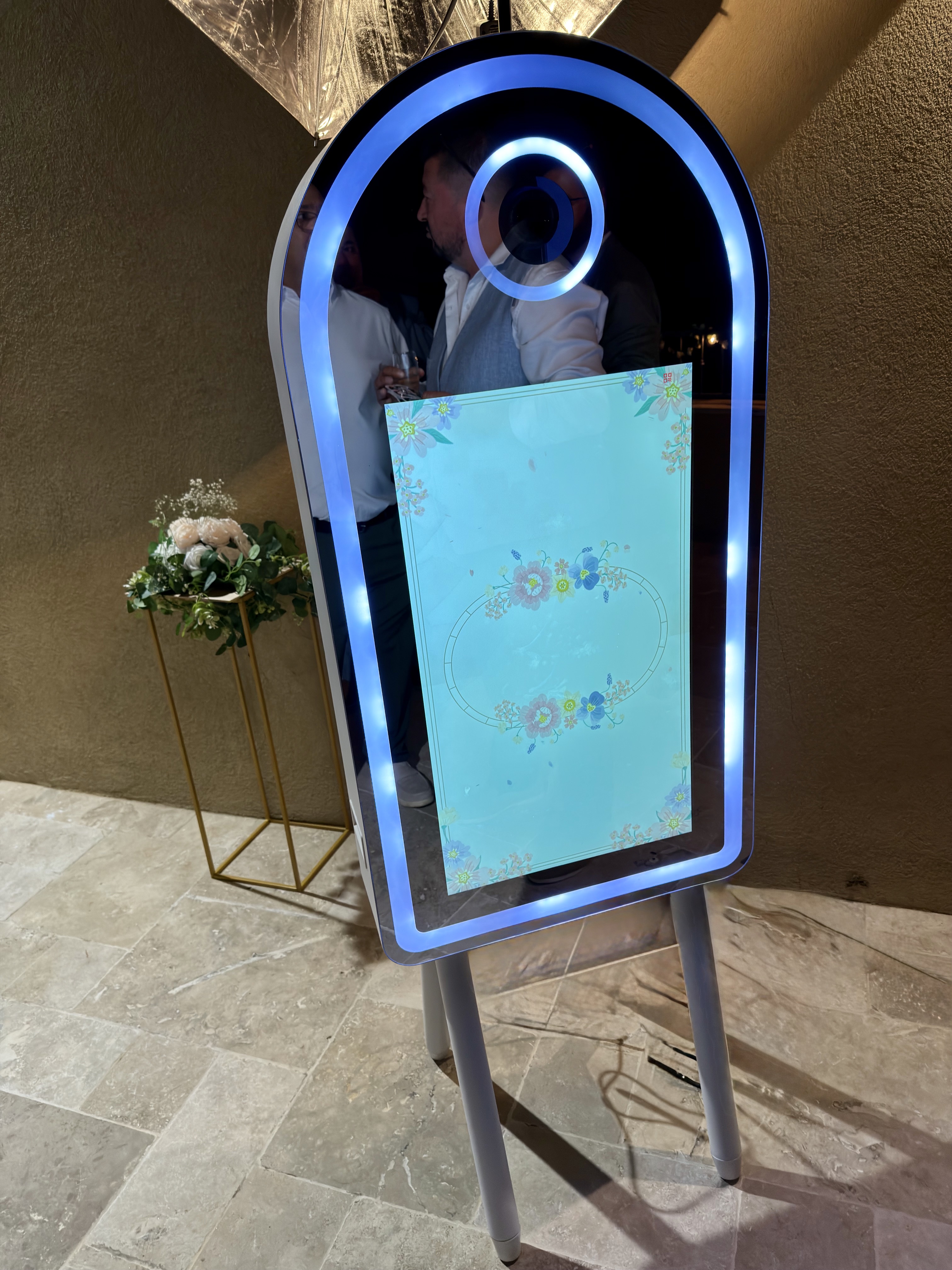 Borne miroir TropezBooth écran d'accueil